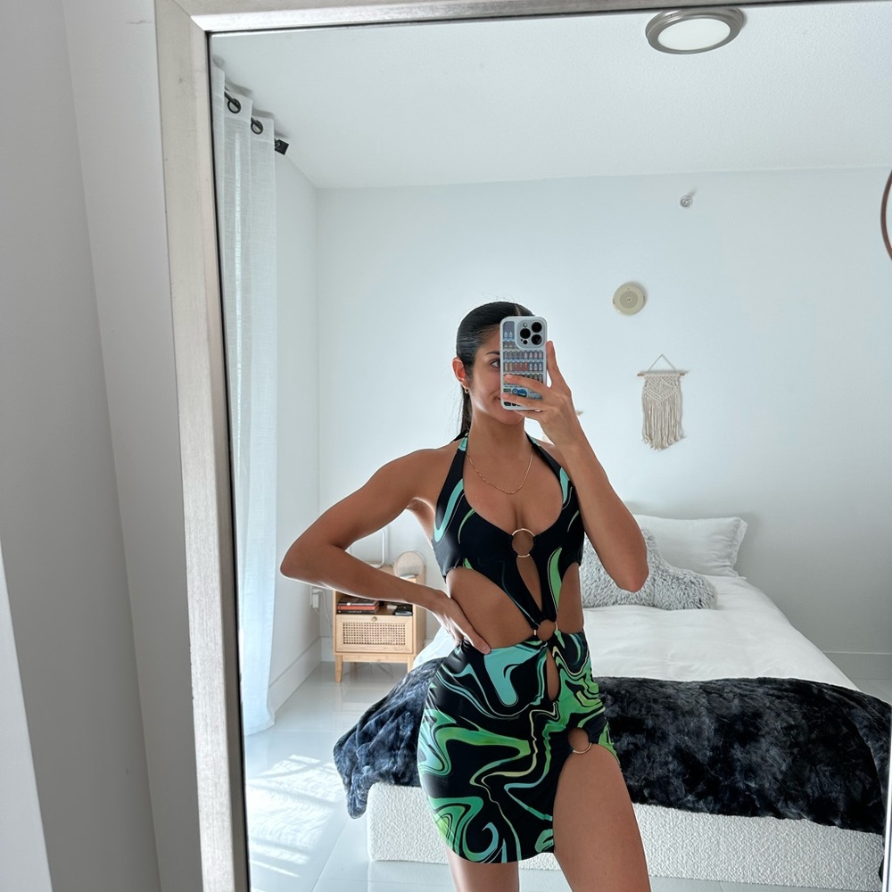 White Fox Boutique Black and Green Dress